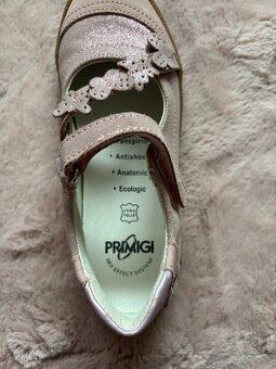 Dievcenske topanky - 3