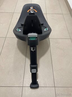 Predam zakladnu Cybex Base Z - 3
