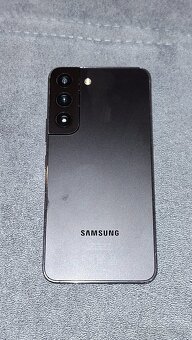 Samsung Galaxy S22 - 3