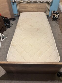 Posteľ - 3