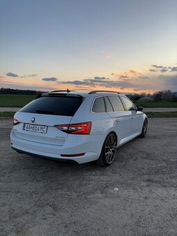 Superb 3 2.0 140kw - 3