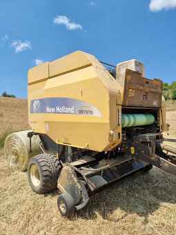 Lis na okrúhle balíky NEW HOLLAND BR 7070 - 3