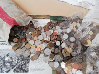 vyše 13 kg mincí svet mix - 3
