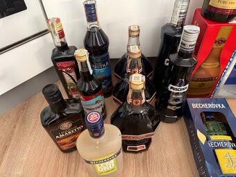 Predám rôzny alkohol: Tatratea, Metaxa, Martell, Hennessy.. - 3