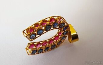 Zlatý prívesok so zafírmi a rubínmi - 3