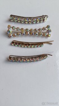 Starožitné spony do vlasov s dúhovými štrasmi: - 3