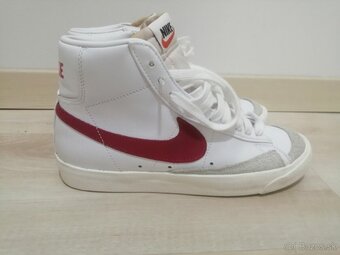 NIKE - 3