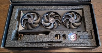 Gigabyte aorus rx 9070 XT elite - 3