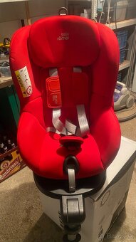 Autosedačka Britax Römer Dualfix2 - červená - 3