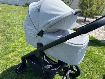 Kočík Kinderkraft Everyday 3v1 s autosedačkou a základňou - 3