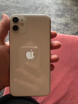 iPhone 11 - 3