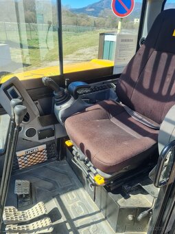 Pásový bager JCB 85Z - 3
