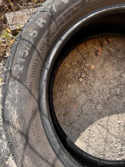 Continental 215/55R17 - 3