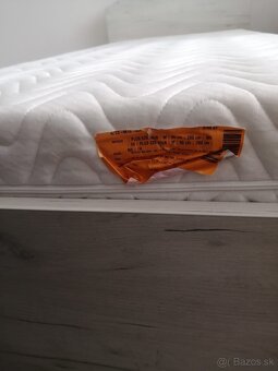 Jednolôžková posteľ s matracom - 3