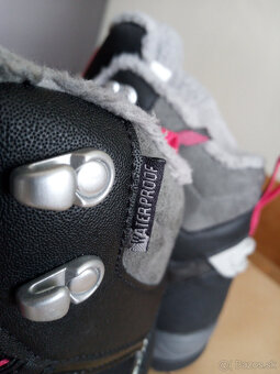 Panska zimna sportova vodeodolna obuv QUECHUA. - 3