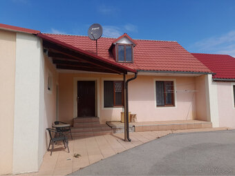 Znížená cena :: Predaj rodinného domu s veľkým pozemkom – ko - 3