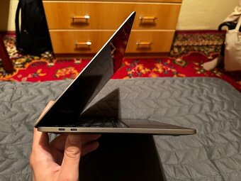 MacBook Pro 13” M1 256GB Apple TOP Stav - 3