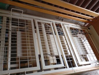 Polohovatelna postel na predaj - 3