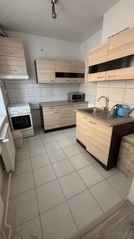 2-izbový byt s balkónom na prenájom - Lánska, Pov.Bystrica - 3