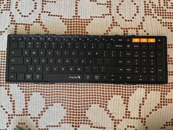 Predám klávesnicu – skoro ako novú - 3