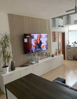 JKVreal ponúka na predaj: Zaujímavo riešený 3-izbový byt na - 3