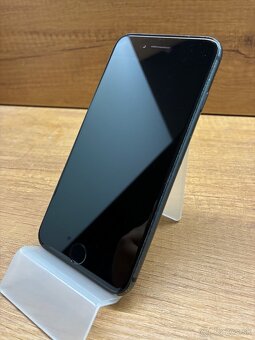 Iphone 8 64gb, 🔋94% - 3