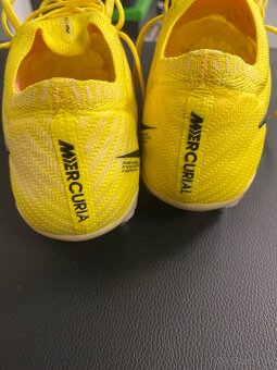 Predám originálne kopačky nike žltej farby - 3