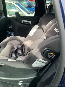 Detská sedačka do auta Joie i-Venture aj so základňou - 3