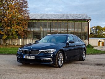 BMW Rad 5 530d xDrive A/T, Luxury Line, VYMENENÉ ROZVODY - 3