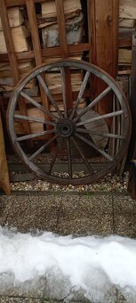 Staré drevené kolesá 2 - 3