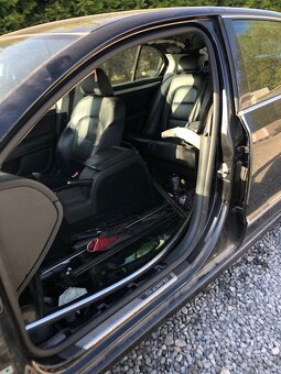 Rozpredám Superb 2 Facelift - 3