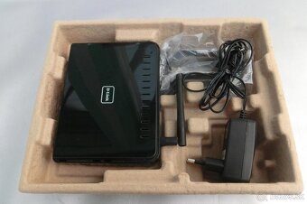 Router D-Link DIR-600 . - 3