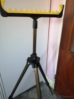 Trojnožka , stojan pod prúd - 3