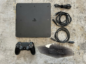 PlayStation 4 Slim 2TB - 3
