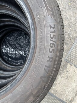 Letne Barum Bravuris 5HM 215/65R17 99V - 3