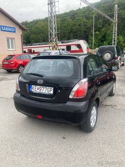 Kia Rio. 1.4 benzin - 3