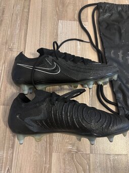 kopacky nike 42 - 3