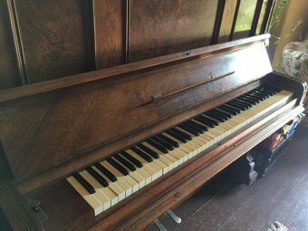 Starožitné piano - 3