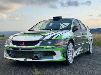 Mitsubishi Lancer Evo IX - 3