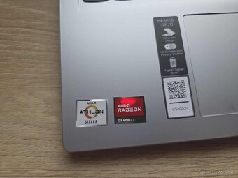 Lenovo IdeaPad 1 15AMN7 AMD 7120U,8GB/256GB,zaruka,brasna - 3