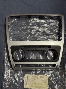 SKODA OCTAVIA II. RAM AUTORADIA - 3