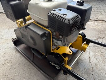 Vibračná doska Bomag BVP 18/45 91kg - 3