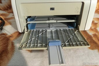 Laserová tlačiareň HP LaserJet 1020 . - 3