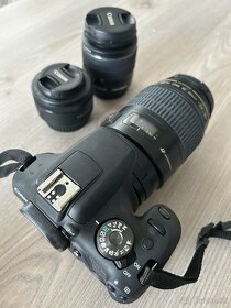 Zrkadlovka Canon s objektívmi a príslušenstvom - 3