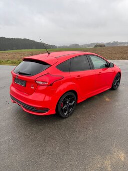 Ford Focus ST - 3