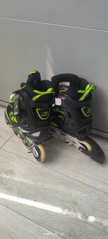 Nastaviteľné kolieskové korčule BLACKWHEELS, veľkosť 40–43 - 3