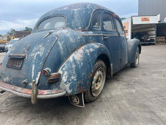 Skoda 1102 Tudor 4 dverový  rok výroby 1952 50 000km - 3