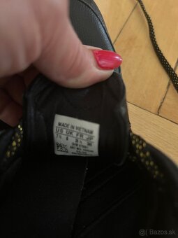Predám adidas botasky - 3