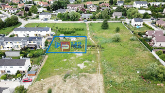 Rovinatý pozemok 800 m2 za dobrú cenu Marianka - 3