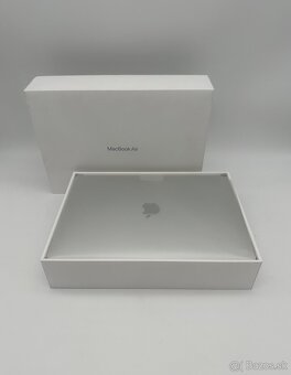 MacBook Air 13" M1 8/512GB Silver + ZÁRUKA - 3